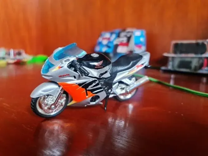 Moto Honda - Saico - Escala 1/18