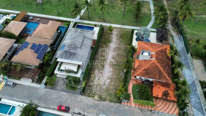 Beira Mar! Lote com 600 m² em Condomínio de Alto Padrão na praia em Muro Alto