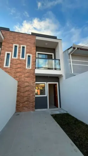 Sobrado com 3 dormitórios à venda, 102 m² por R$ 549.000,00 - Fazendinha - Curitiba/PR