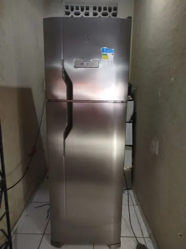 Geladeira Electrolux Frost Free inox