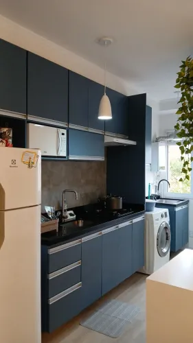 Vende ou permuta se, ap por casa em meio terreno
