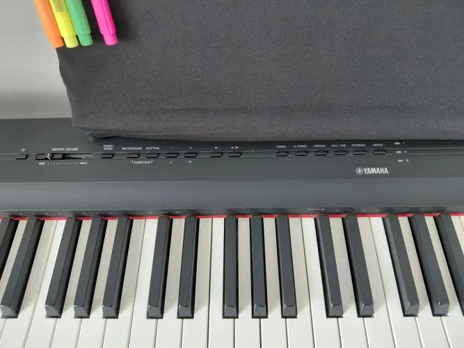 Piano Digital P-125 Yamaha