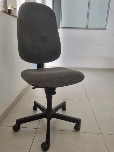 Doação cadeira de escritório