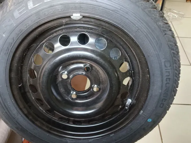 Pneu ARO 14 | PIRELLI | 175/65 | 82 T