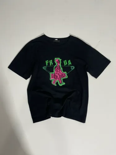 Camiseta PRADA original