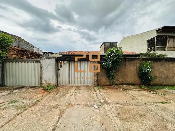 Casa comercial para alugar no Setor Vila Brasília em Aparecida de Goiânia - GO.