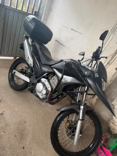 XRE 300 (2010) quitada