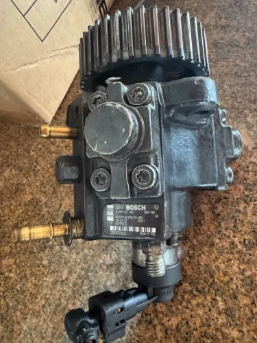 VENDO BOMBA DE ALTA FIAT TORO DIESEL 2.0