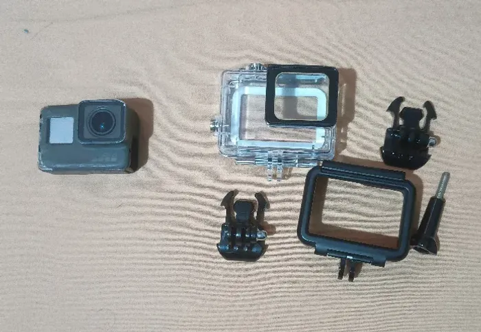 GoPro 5 + Sandisk Ultra 64GB + Acessórios