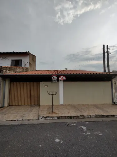 Casa Padrão em Pindamonhangaba