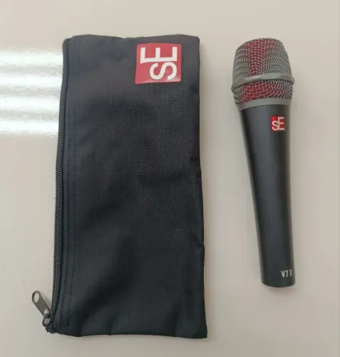 Microfone Profissional SE V7x 