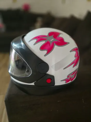 Capacete