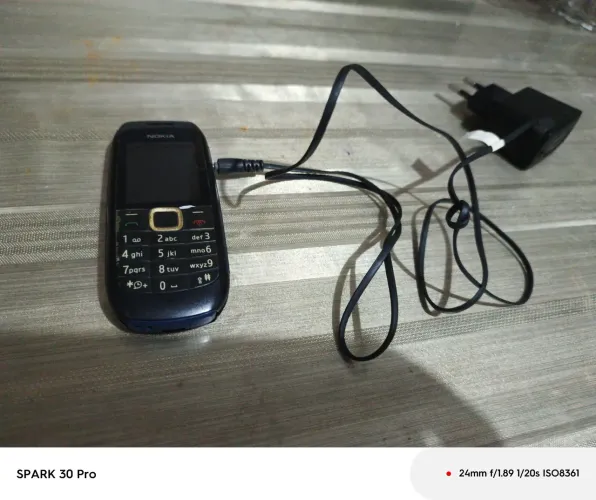 Celular Nokia antigo