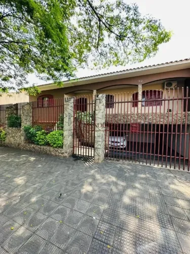 Casa à Venda em Jardim Tropical, Maringá - PR
