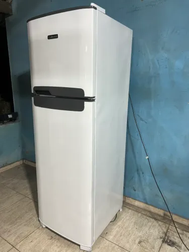 Geladeira CONTINENTAL