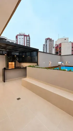 Apartamento para venda tem 244 metros quadrados com 4 quartos