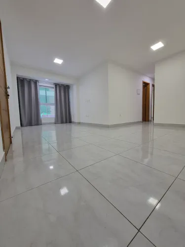 Apartamento com 03 quartos sendo 01 suíte a 400 metros da praia de Intermares 