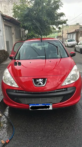 Peugeot 207 XR 1.4 Flex 8V 5P 2011