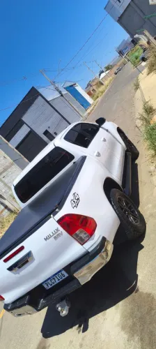 Toyota Hilux CD SRV 4X4 2.8 TDI Diesel Aut. 2018