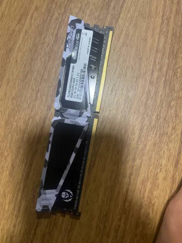 VENDO MEMÓRIA RAM 8GB DDR4 2666hz