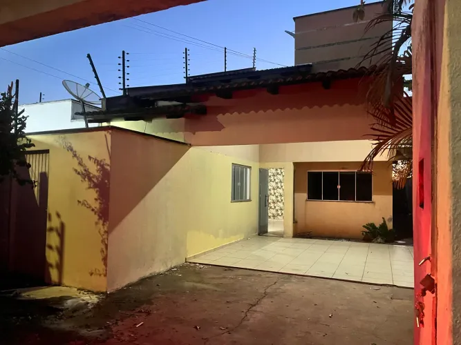 Casa para Aluguel - Ampla e Confortável