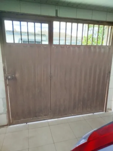 Vendo portão de garagem