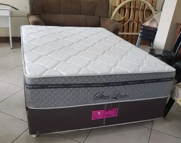 Cama casal (camas-de-casal)