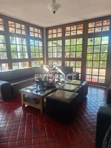 Linda Casa Mobiliada em Jabour em Vitória