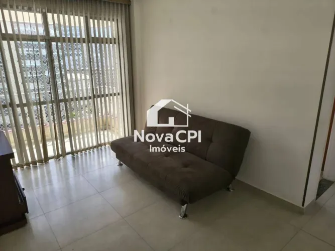 Apartamento 1 Dormitório à Venda na Guilhermina 50m², Sacada e 60m da Praia
