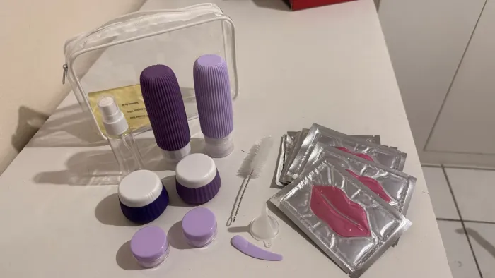 Kit viagem e máscara labial 