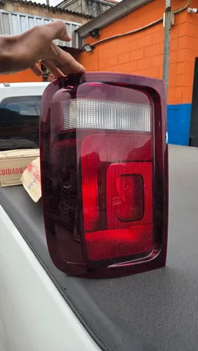 Lanterna traseira da Amarok 