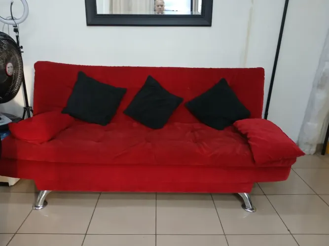 Sofá e armário - leia o anúncio !