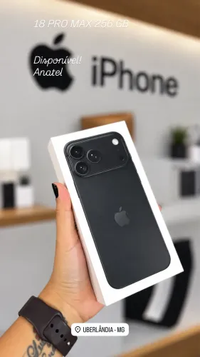 18 PRO MAX NOVO 256 GB