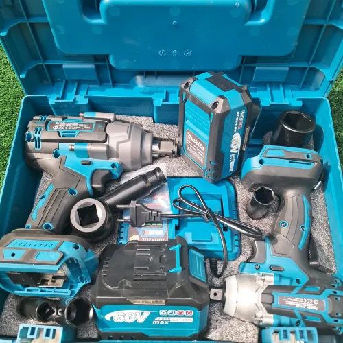 Chave de impacto ¾ 60v + chave de impacto makita  ½ 60v