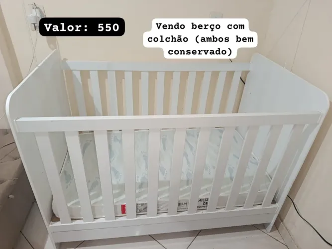 Vendo berço com colchão de bebê