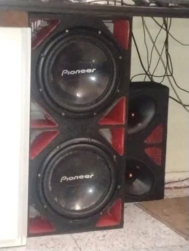 Peças de som automotivo