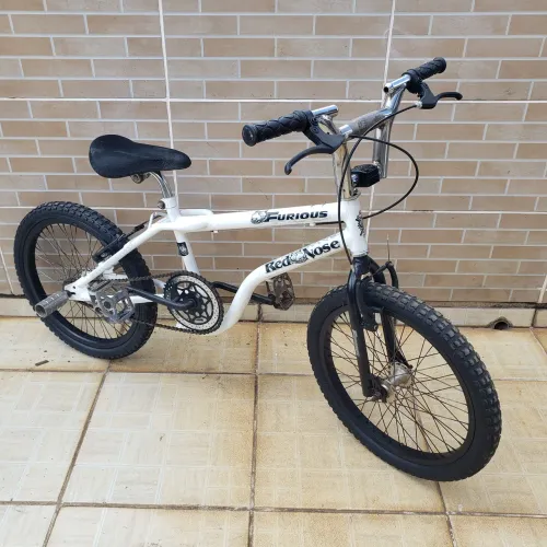 Bmx modelo JNA branca quadro reforçado pneus balão!