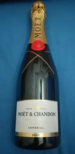 MOËT&CHANDON CHAMPAGNE IMPÉRIAL BRUT