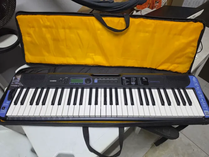 Teclado casio ct-s300