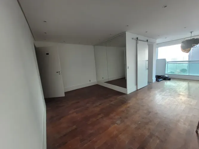 Apartamento de 78 m2 com 2 quartos sendo 1 suite, 2 vagas em Santo Amaro - São Paulo - SP