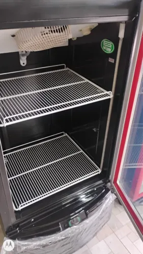 Geladeira/Freezer expositora all black Metal frio 