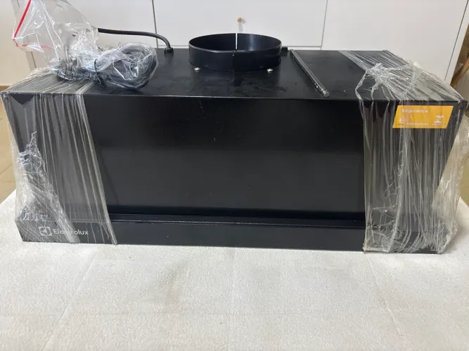 Depurador de Ar Electrolux 60cm Retrátil Preto Efficient com Luz de Led (DE6RP)