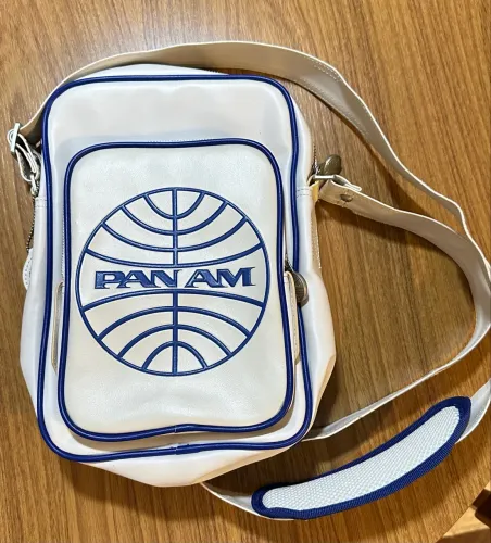 Bolsa transversal de couro aviação PanAm 31x23x7