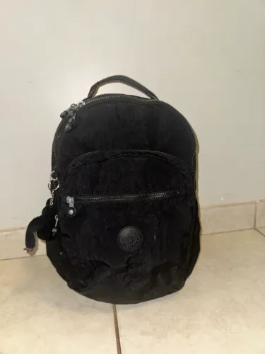 Mochila Kipling preta original (pouco usada)