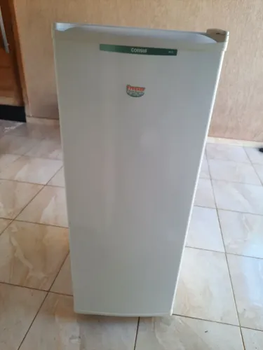 Freezer Vertical Consul semi novo