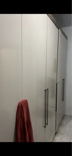 Guarda roupas e cama box