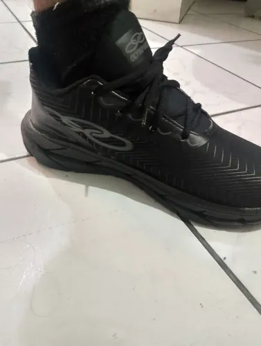 Tênis masculino 41