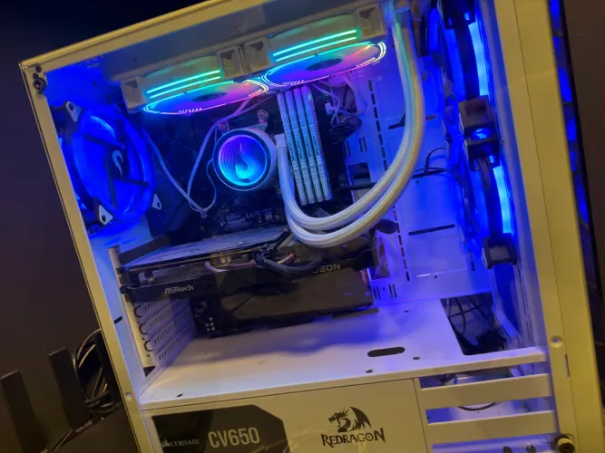 COMPUTADOR GAMER Ryzen 7 5800X3D - X570