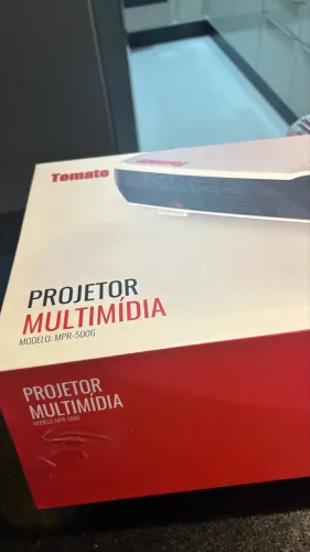 Projetor Tomate Multimídia.