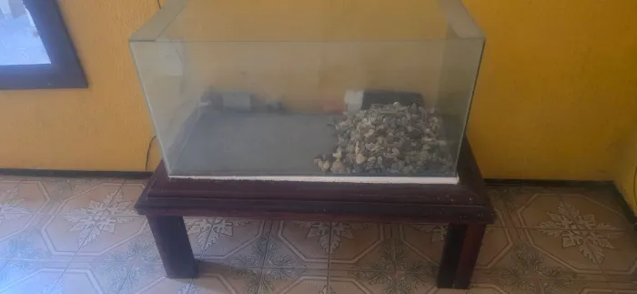 Vendo aquario 60 litros